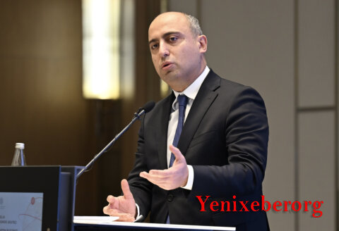 Müəllimlik peşəsinin əsas missiyası həm də savadlı və məsuliyyətli nəsillər yetişdirməkdir